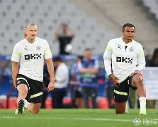 德布劳内女友出轨其队友库尔图瓦