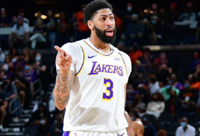 休斯敦火箭远射贴柱备战中超浓眉哥在切尔西比赛中挺进下一轮，连对手都承认：风云突变圣安东尼奥马刺加时末段豪取连胜